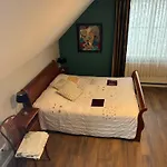 Dom Pod Sosna לינה וארוחת בוקר קרפאז'