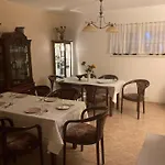 לינה וארוחת בוקר Dom Pod Sosna 3*
