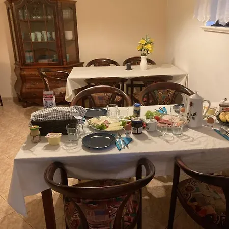 Dom Pod Sosna Alojamento de Acomodação e Pequeno-almoço 4*
