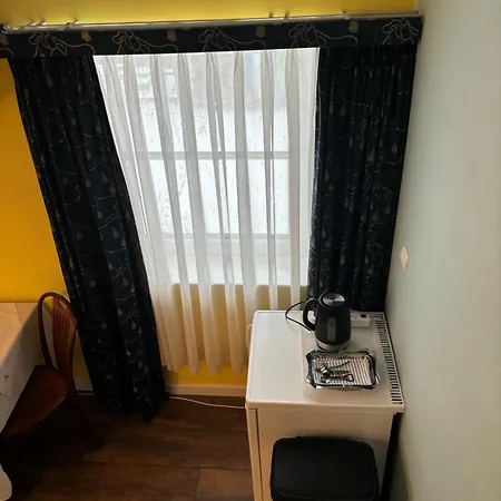 Dom Pod Sosna Bed & Breakfast *