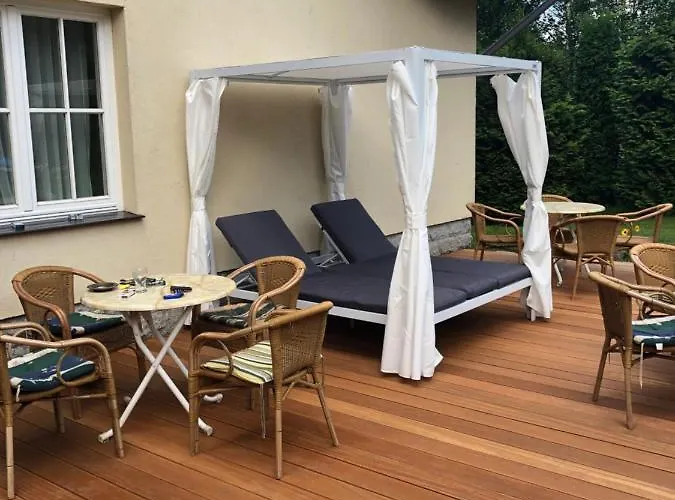 Dom Pod Sosna Bed & Breakfast 3*