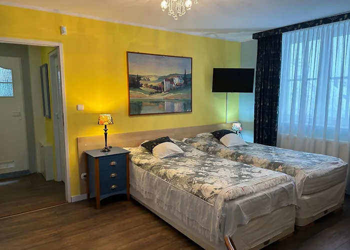 Dom Pod Sosna Bed & Breakfast