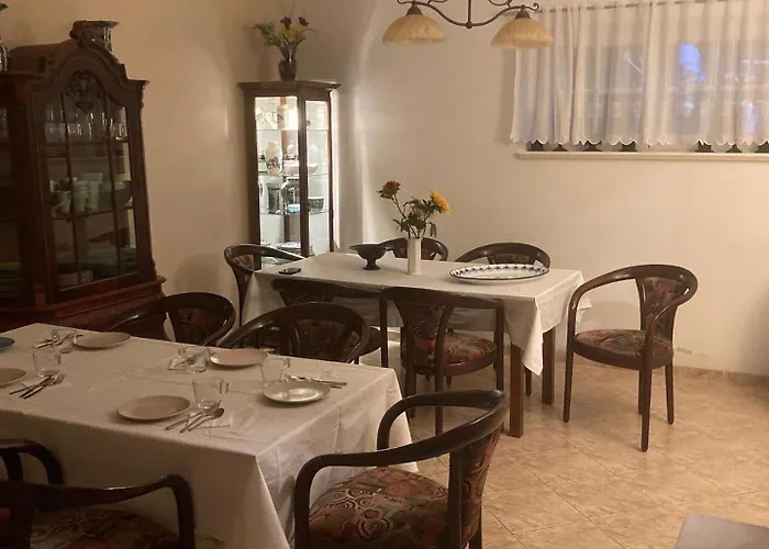 Bed & Breakfast Dom Pod Sosna 3*